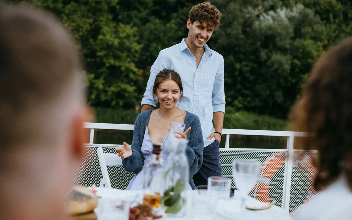Jak zaplanować miejsca dla pary, rodziny lub grupy?